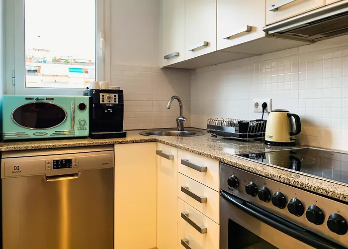 Incredible 2Br Penthouse With Urban Rooftop Garden